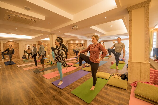 10 Days Ayurveda & Yoga Retreat in Kathmandu, Nepal - Yoga, breathing, meditation, and chanting: how your mind gets a workout