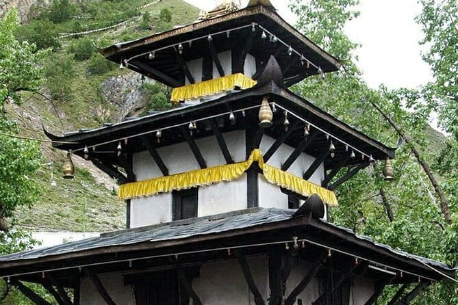 2-Day Scenic Mustang Tour: Pokhara to Jomsom, Kagbeni & Muktinath - Pokhara pickup and the Baglung Suspension Bridge moment
