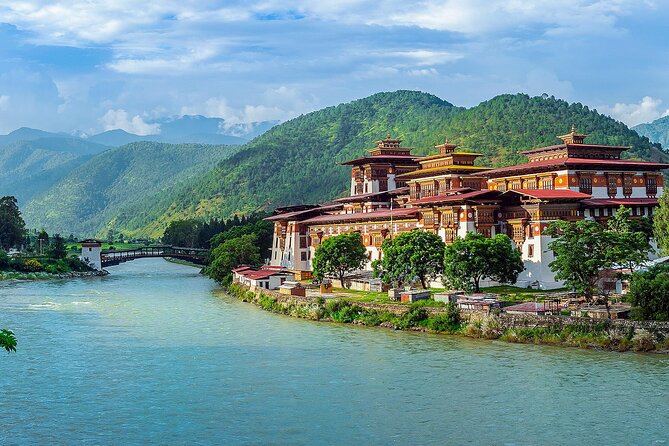 5-Day Private tour of Bhutan - Day 1 in Thimphu: craft time, a monastery stop, and a calm evening walk