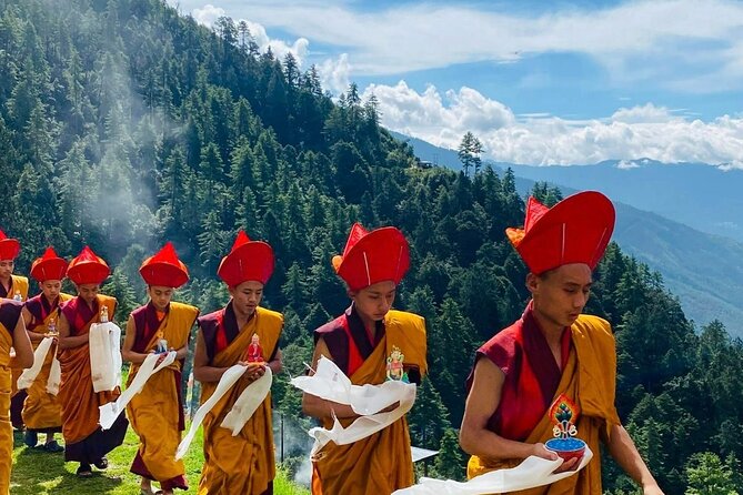 Best of Bhutan Tour( Culture- Hikes- Short Trek- Monastic Stay) - A 5-Day Bhutan Route Centered on Paro Valley and Sacred Hills