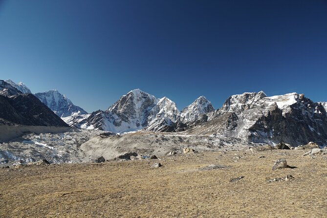 Everest Base Camp Helicopter Tour landing at Everest View Hotel - The Hotel Everest View breakfast stop: why it’s more than a snack