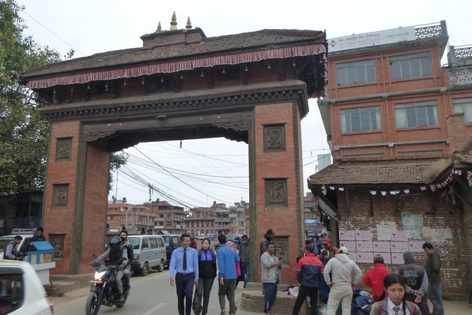 Explore Kathmandu with Local Guide - Stop 2: Kathmandu Durbar Square in 15 minutes (and why admission matters)