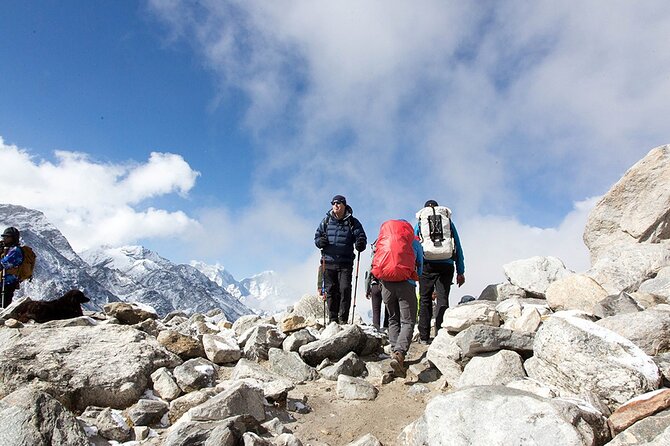 From Kathmandu: Private 14-Day Everest Base Camp Trek - Kathmandu to Namche Bazaar: acclimatize, then explore