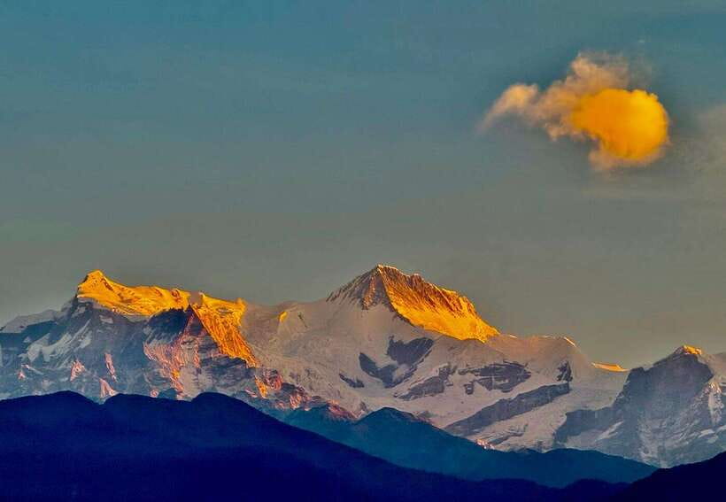 From Pokhara: Sarangkot Sunrise Himalayas Tour - What you’ll see at sunrise (and what clear days change)