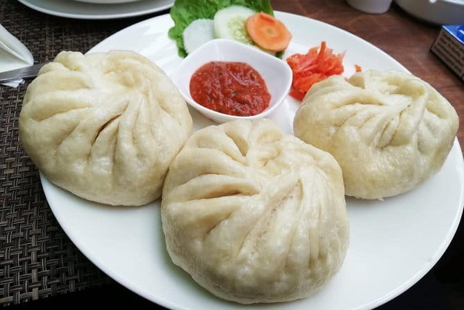 Kathmandu Food & Drink and Shopping Rickshaw Tour - Stop 4 (1 Hour): Chhetrapati for a Longer Walk Through Old Streets