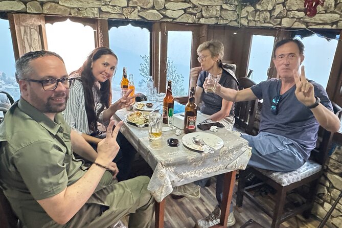 Kathmandu: Full Day Private Top 4 UNESCO Heritage Tour W/Lunch. - Lunch on the Move: Box Lunch Details That Matter