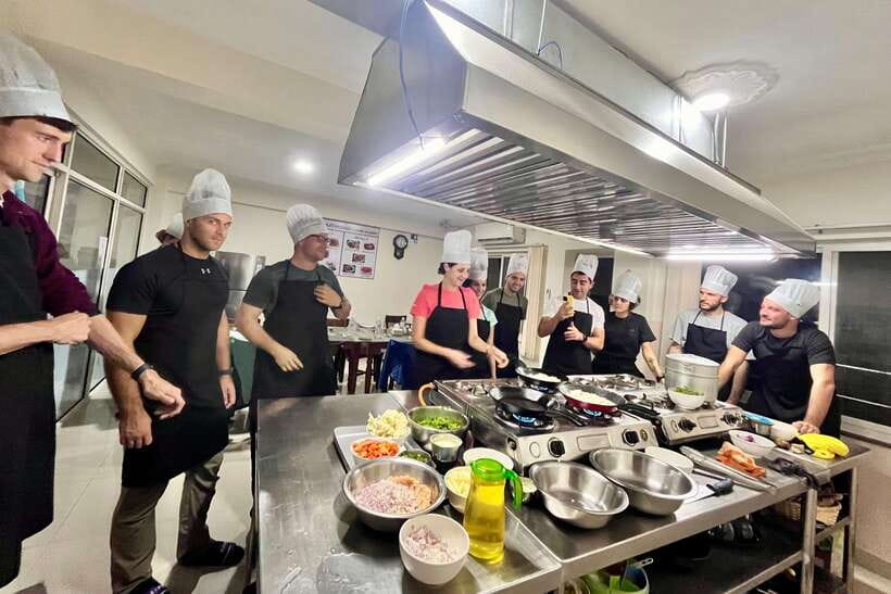 Kathmandu: Local Women-Led Nepali Cooking & Momo Class - Dal bhat, curry, and roti: building a Nepali meal rhythm