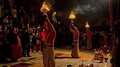 Kathmandu: Pashupatinath Temple Aarti Night Tour - Temple Details You Can Actually Look For: Golden Roof, Silver Doors, Pagoda Style