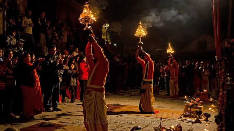 Kathmandu: Pashupatinath Temple Aarti Night Tour - Temple Details You Can Actually Look For: Golden Roof, Silver Doors, Pagoda Style