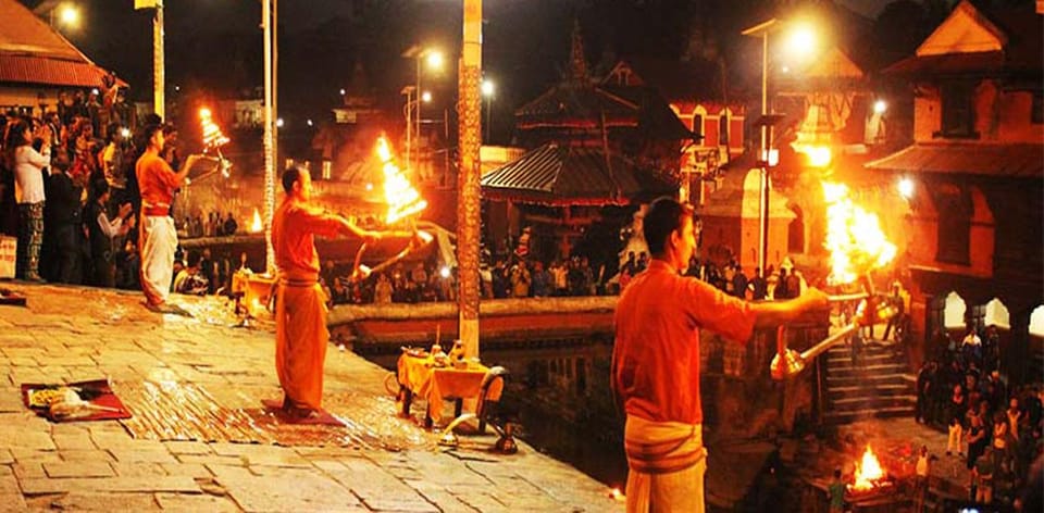 Kathmandu: Pashupatinath Temple Evening Aarati Tour - The Bagmati River Aarati: What You’ll See Around 6 p.m.