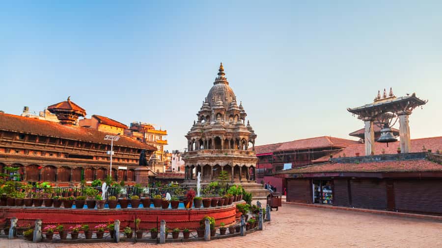 Kathmandu: Private Patan and Bhaktapur Sightseeing Tour - UNESCO Stop 1: why the museum mix is the smart use of time