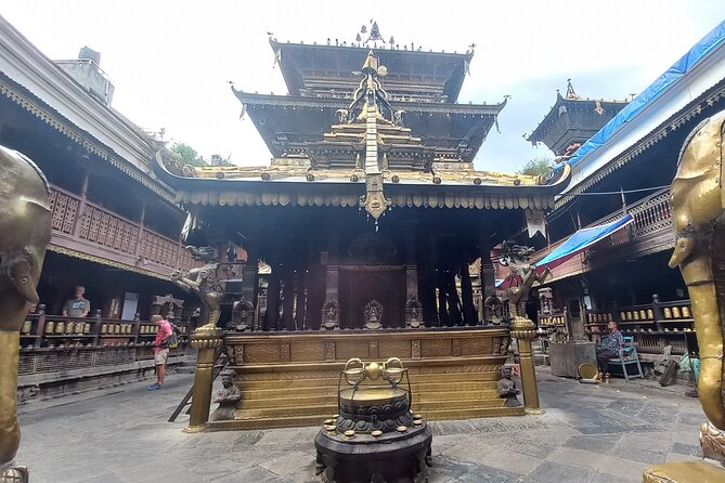 Life and spirituality tour of Kathmandu - Boudhanath Stupa: Little Tibet in Kathmandu and daily Buddhist pilgrimage