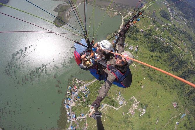 Paragliding - The full flow: pickup, paperwork, van to Toripani