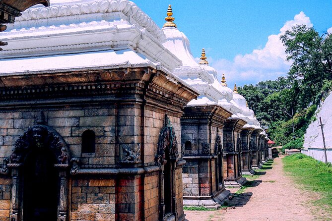 Pashupatinath Temple, Hindu Crematorium and Aarati in-depth Tour - Pashupatinath after 2 pm: what this tour is built for