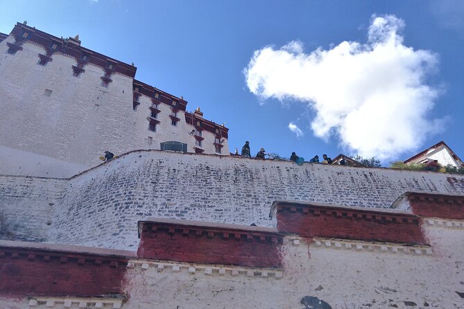 Private Guided Day Tour Potala Palace and Sera Monastery - Start Time 9:00 am: Meeting Point and Timing Tips