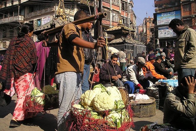 Smells of Kathmandu Walking Day Tour - What’s included vs what’s on you