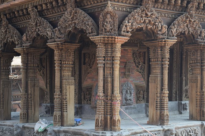 UNESCO Seven World Heritage Tour in Kathmandu - Swayambhunath to Amideva Buddha Park: Monkey Temple views and prayer wheel ritual