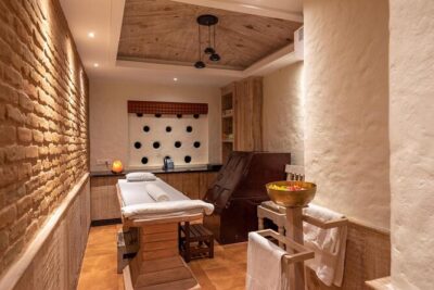 Whole Day Massage & Spa With Lunch - Ayurvedic massage and herbal steambath: what your body is doing all day